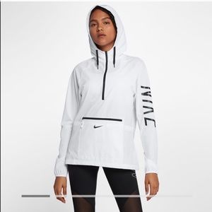 Nike packable light rain jacket